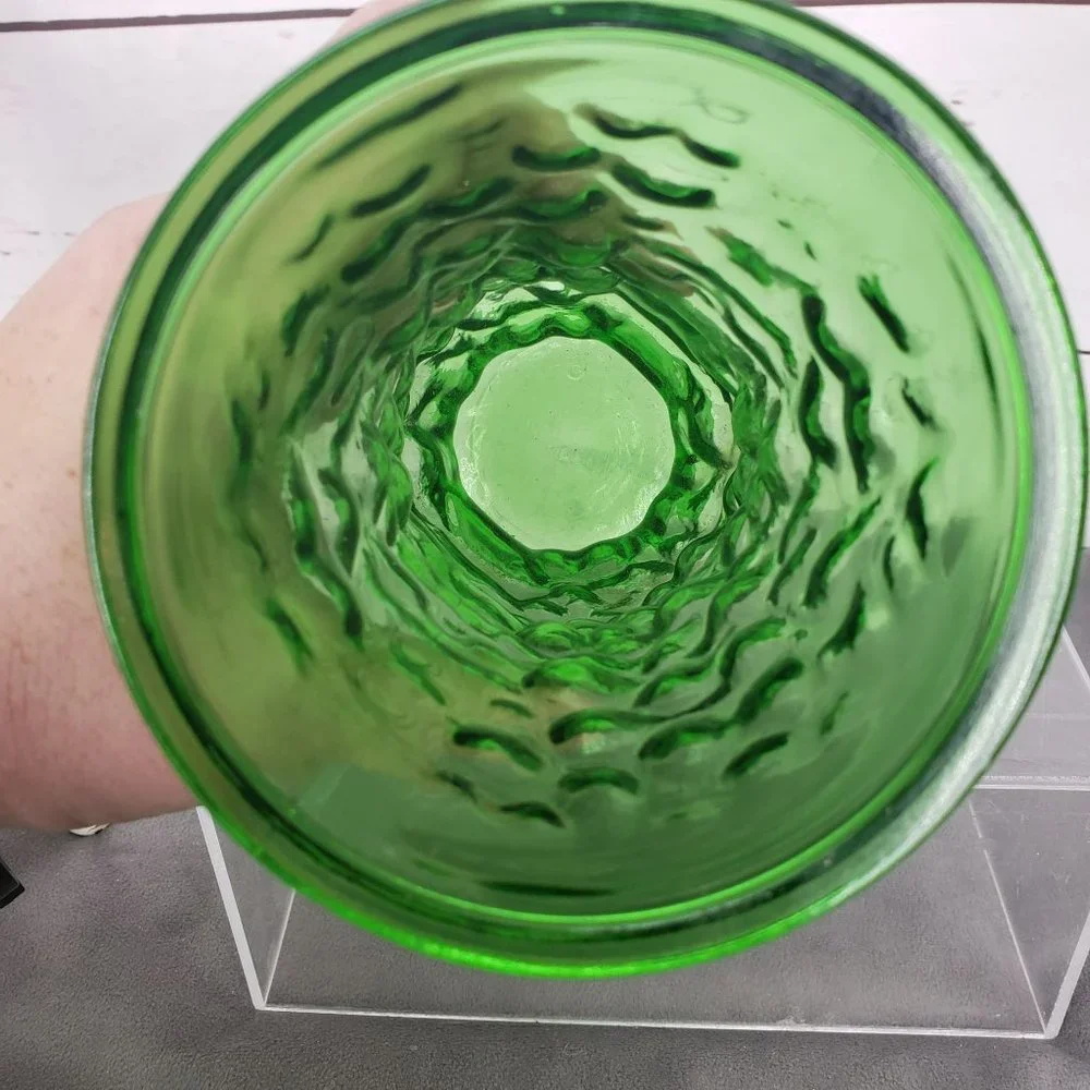 Vintage 1960s Hoosier Green Crinkle‎ Glass Vase 8 3/4